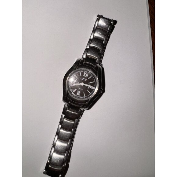 Casio Womens WR 100 Stainless Steel Watch Analog Roman Numerals Black Dial Water - Picture 5 of 6